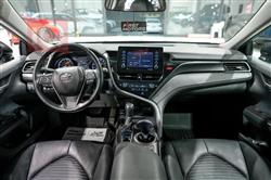 تۆیۆتا کامری